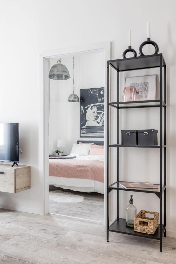 Two-Bedroom Apartment Next To Music Academy Budapeste Exterior foto