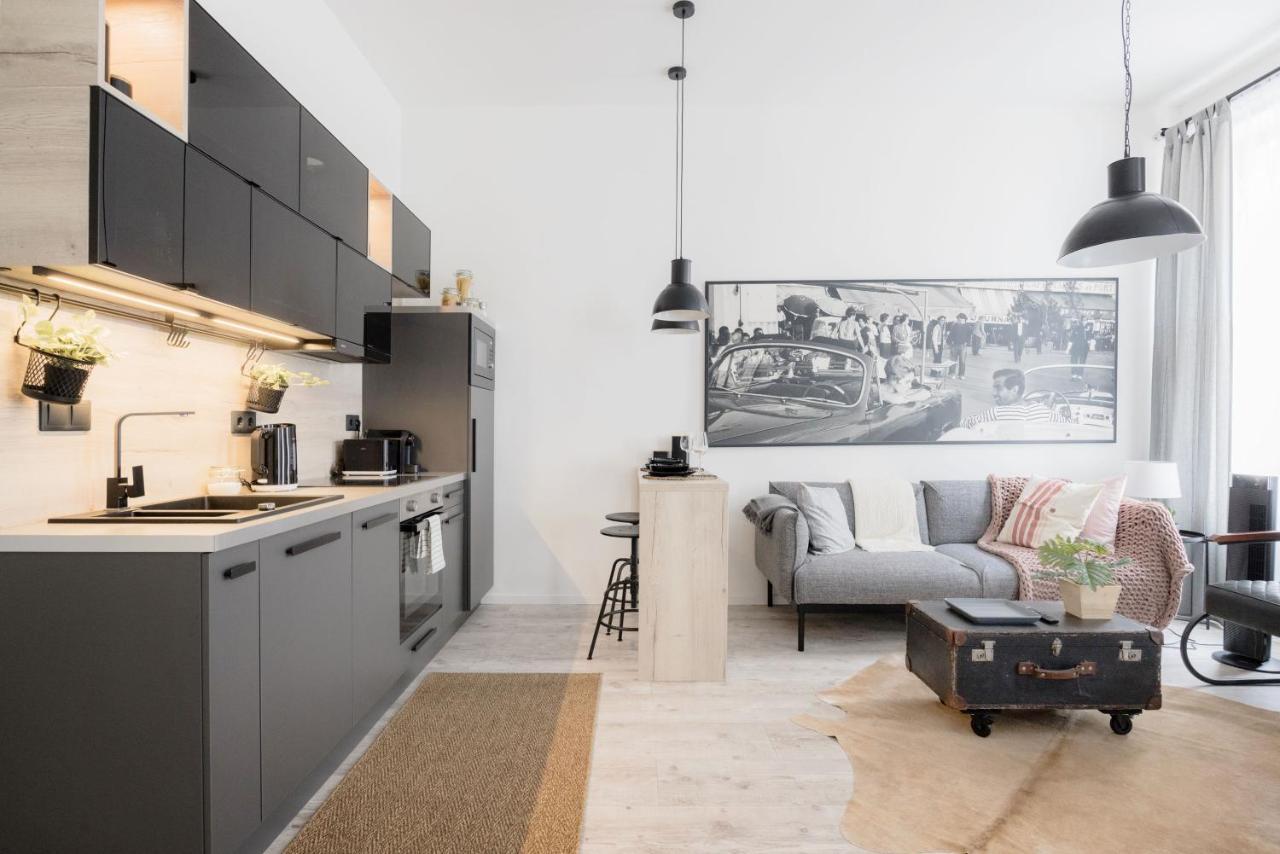 Two-Bedroom Apartment Next To Music Academy Budapeste Exterior foto