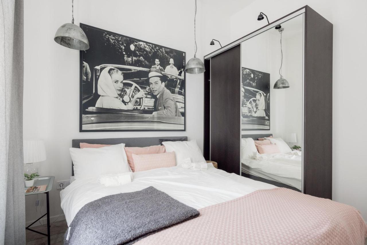 Two-Bedroom Apartment Next To Music Academy Budapeste Exterior foto